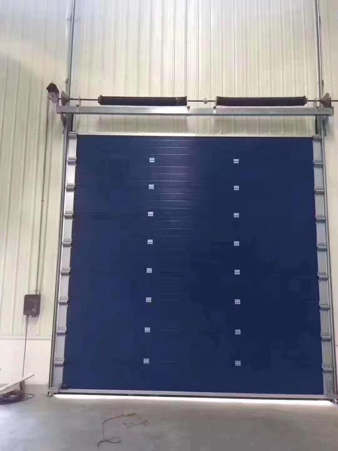 工业滑升门