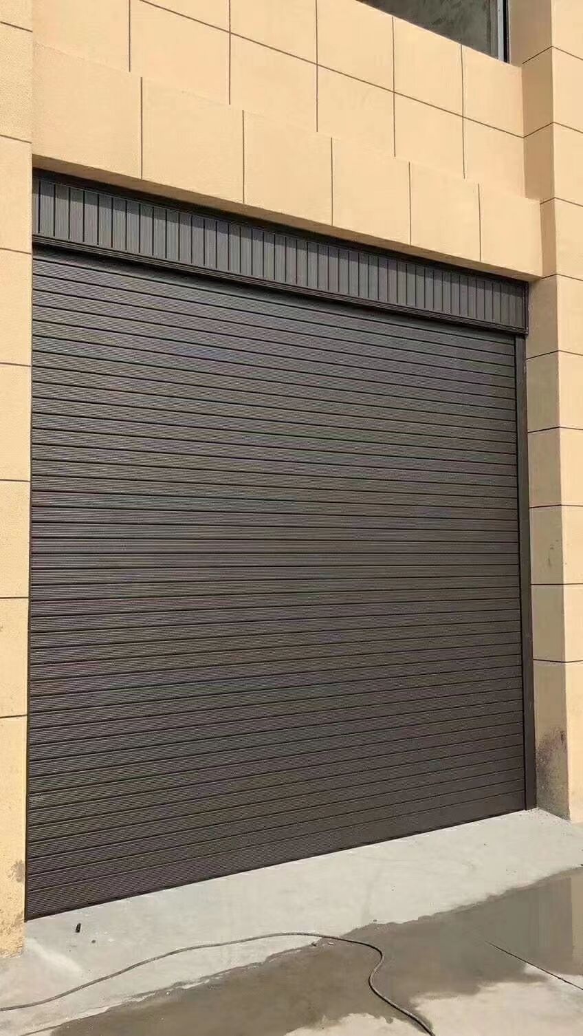 车库门